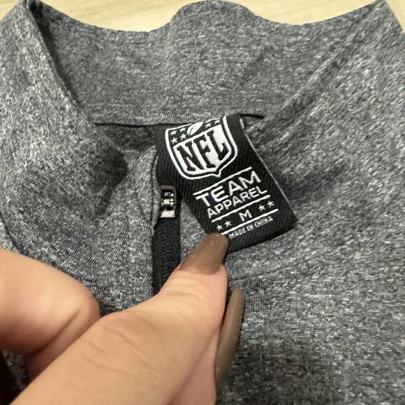 NFL Men’s Raiders Las Vegas Gray 1/4 Quarter Zip Jacket Pullover Medium M - Picture 3 of 6